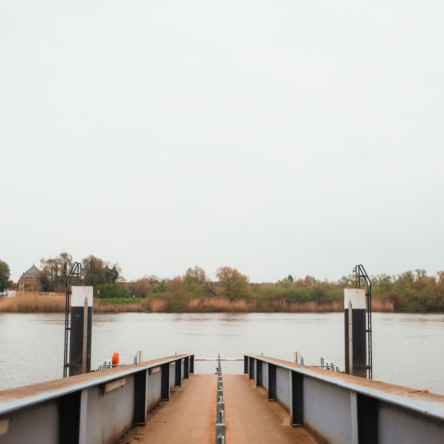 Slapen langs het water